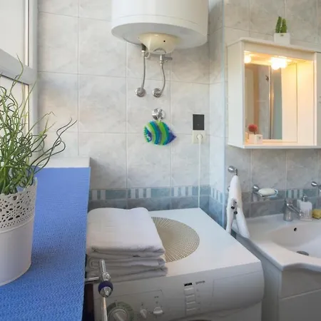Orsula Apartment *